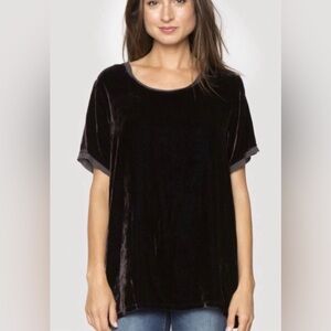 Johnny Was Size S • Black Velvet Short Sleeve Boho Blouse Top.